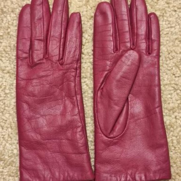 Women's Genuine Leather Gloves - Picture 1 of 2